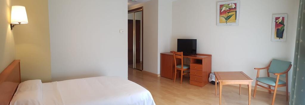 Hotel Arcea Villaviciosa Exterior photo